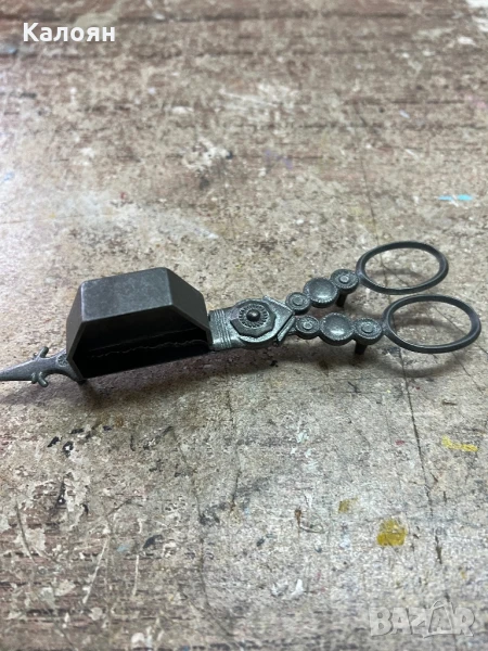 Стара ножица за гасене на фитил на свещ, снимка 1