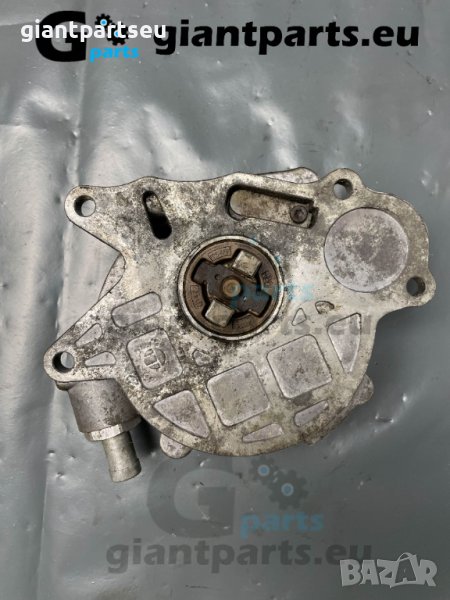 Вакуум помпа за VW PASSAT , 03L145100, снимка 1
