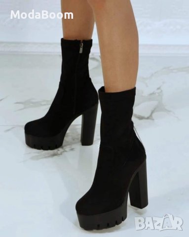 Велурени боти на ток 