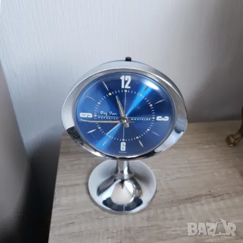 Часовник лале от космическата ера, 1960 г, снимка 2 - Антикварни и старинни предмети - 48376384