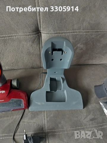 продавам акумулаторна прахосмукачка , снимка 3 - Прахосмукачки - 54266569