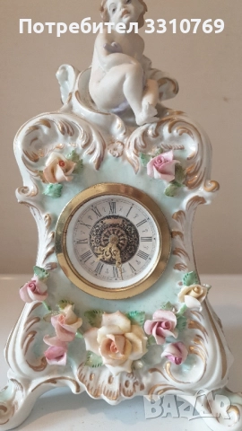 Прекрасен порцеланов часовник Каподимонте. 