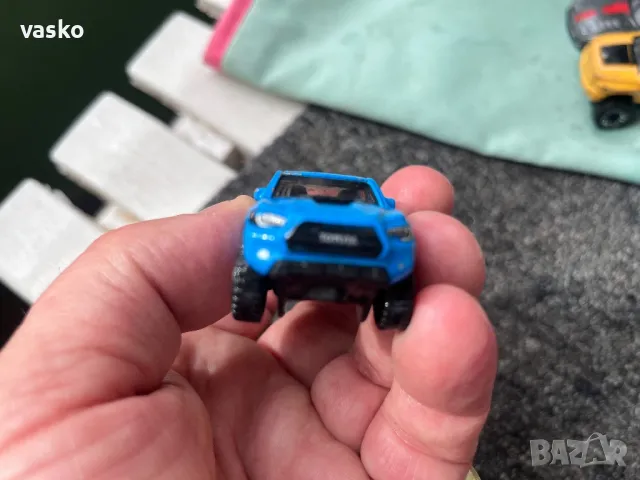 Hot wheels Toyota Tacoma, снимка 7 - Колекции - 49514047