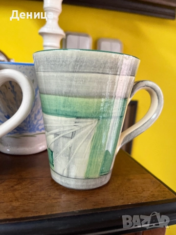 Авторски керамични чаши-тип Мъг Ръчно изработени и декорирани  Цвете и зелена чаша Вместимост-300/35, снимка 5 - Чаши - 52556505