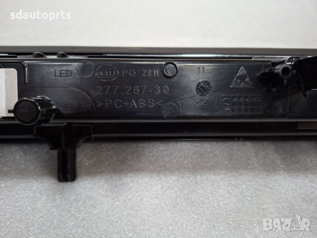 2038294-97-C Нов Оригинален Централен фар LED DRL Tesla Y 2025-  Тесла, снимка 7 - Части - 54073441