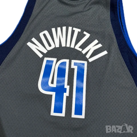 Оригинален мъжки потник Mitchell & Ness x Dirk Nowitzki x Dallas Mavericks | XXL , снимка 4 - Тениски - 50736494