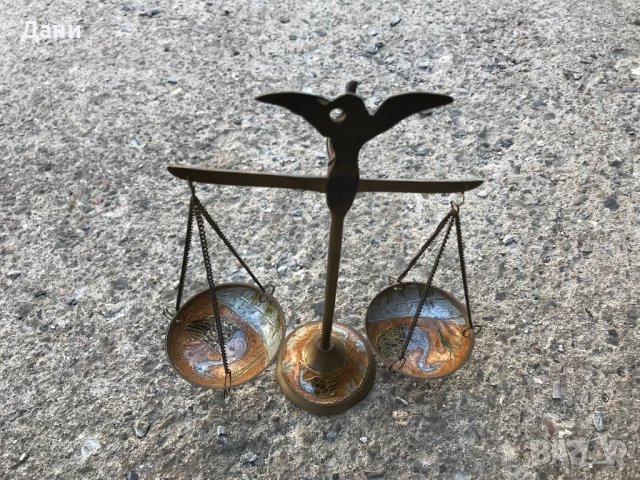 Везна , снимка 2 - Антикварни и старинни предмети - 36742190