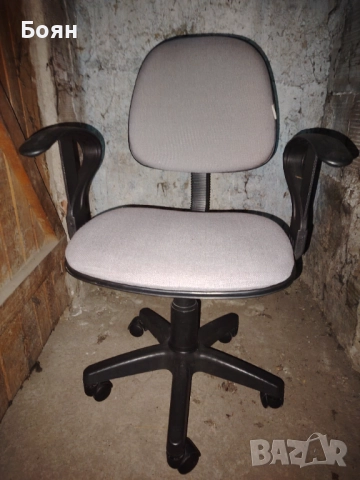 Ергономиче стол и детски за бюро цената е и за двата, снимка 5 - Столове - 52189250