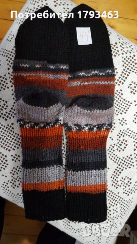 Ръчно плетени мъжки чорапи Размер 44, снимка 2 - Мъжки чорапи - 31171180