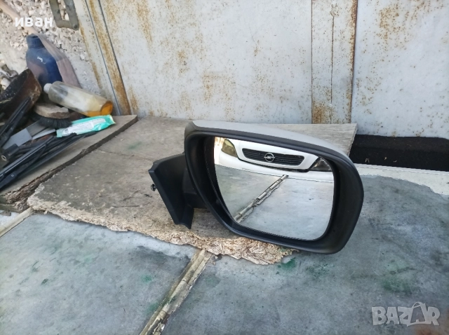 Дясно огледало за Мазда 5. 2005 год. сиво. , снимка 2 - Части - 51701590