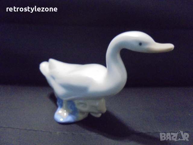 № 8445 Стара малка порцеланова фигура на патица. , снимка 2 - Други ценни предмети - 53058749