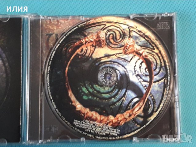 Waylander – 2004 - The Light The Dark And The Endless Knot(Heavy Metal), снимка 4 - CD дискове - 42766759