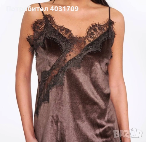 Рокля кадифе с дантела , снимка 3 - Рокли - 54109719