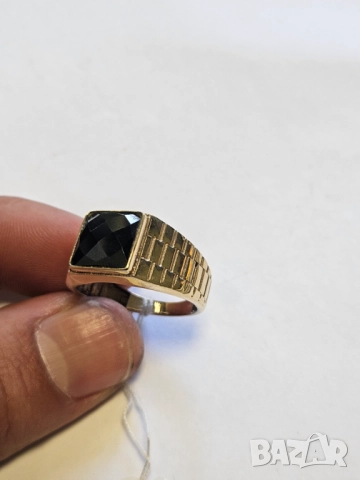 Мъжки пръстен с черен камък 585/14к 7.19гр, снимка 2 - Пръстени - 51499408
