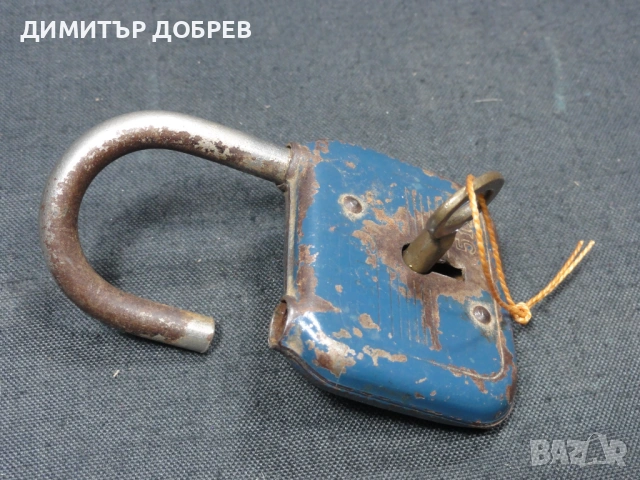 СТАР РЕТРО КАТИНАР С КЛЮЧ, снимка 3 - Антикварни и старинни предмети - 53022549