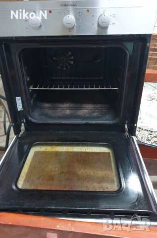 Фурна за вграждане Електролукс, снимка 4 - Печки, фурни - 52595277