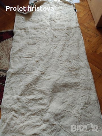 Фирмена постелка, истинска вълна-за зимата, памук за лятото. 7 магнитни ленти, снимка 2 - Протектори за матраци - 39716303