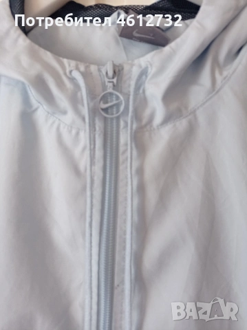 Дамска ветровита Nike, снимка 3 - Якета - 54136701