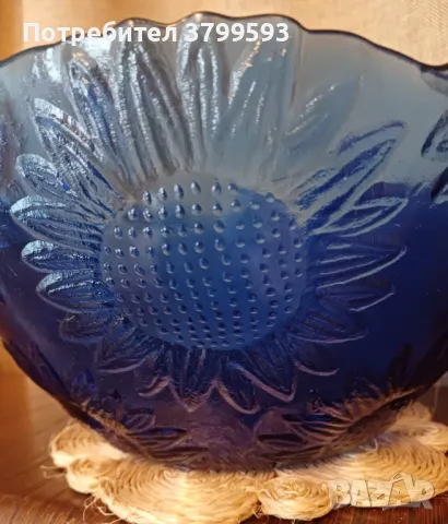 Голяма синя стъклена фруктиера, снимка 3 - Декорация за дома - 48714086