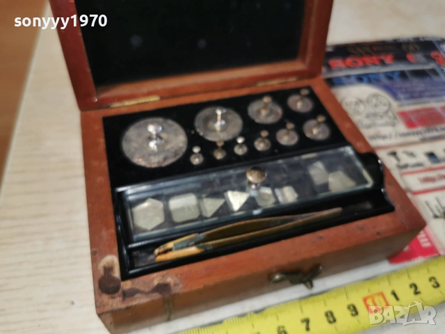 ДЪРВЕНА КУТИЯ С ТЕГЛИЛКИ-АНТИКА/РЕЛИКВА 0901261053, снимка 5 - Антикварни и старинни предмети - 53041012