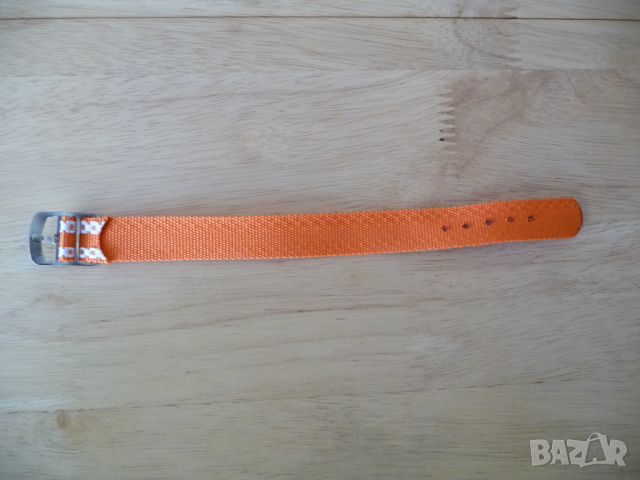 Ретро каишка за часовник оранжева стара нова текстилна, снимка 2 - Каишки за часовници - 36437957