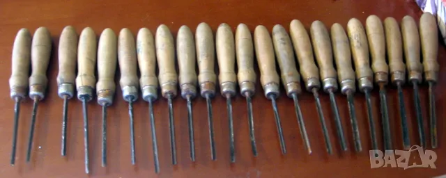 22 броя длета за дърворезба, резбарски длета произведни в Тетевен през 70/80 години на 20 век 