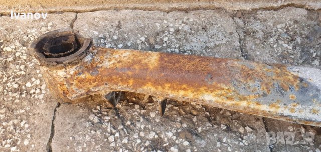 Заден мост магаре за бмв е30 ляв десен носач шенкел bmw e30 барабан, снимка 2 - Части - 40161583