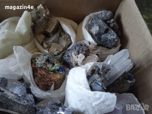 Sale, Кутия с минерали от България,естествени кристали и камъни, за колекционери, Родопис,, снимка 4 - Колекции - 51854711