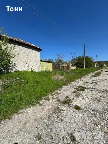 Масивна къща с голям двор в Макариополско, снимка 2 - Къщи - 56011890