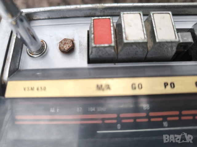 Транзисторно радио Pathe Marconi, снимка 4 - Радиокасетофони, транзистори - 53086847