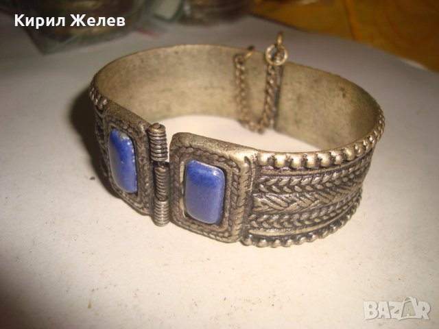 СТАРА БРОНЗОВА ВЪЗРОЖДЕНСКА ГРИВНА с ЩИФТ и СИНЯ КЕРАМИКА ОРНАМЕНТИРАНА 9839, снимка 13 - Антикварни и старинни предмети - 31720572