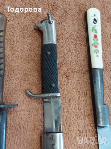 Лот остриета-Югославски щик,нож НКВД,немски окопен нож,румънски кортик,нож вендета, снимка 11 - Антикварни и старинни предмети - 52332650