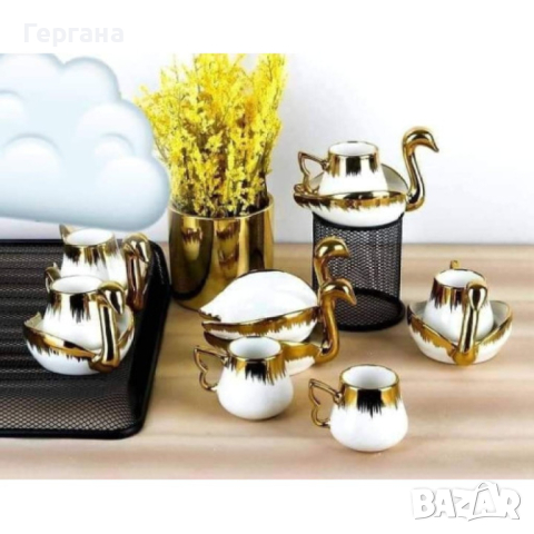 Луксозен порцеланов комплект от чаша и чинийка Лебед, снимка 2 - Чаши - 44777944