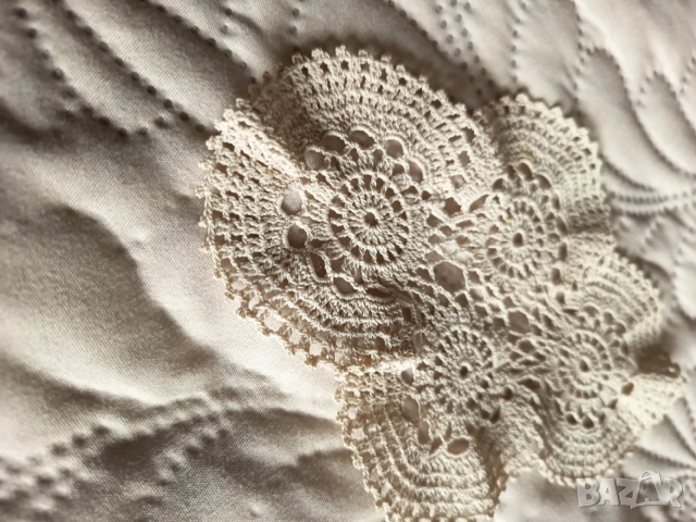 Битово каре ръчно бродирано на една кука 15Х11см., снимка 2 - Декорация за дома - 53917133