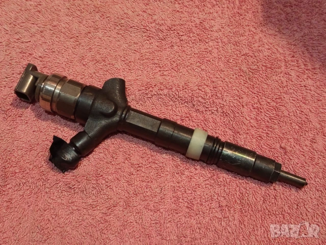 Дюза Denso дизел Common Rail за TOYOTA Corolla Verso Avensis RAV4 - 2.0 D-4D, снимка 4 - Части - 51268797