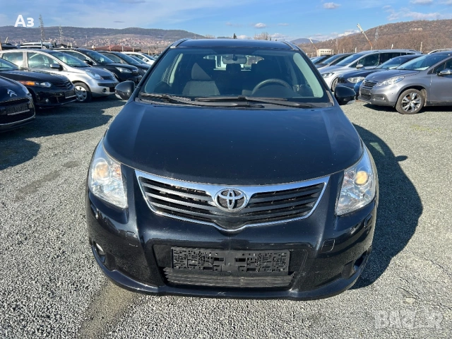 Toyota Avensis Бензин, снимка 4 - Автомобили и джипове - 52393202