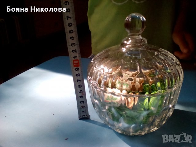 Голяма стъклена бонбониера с капак, снимка 1