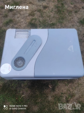 Хладилна чанта Mobicool с външни забележки , снимка 3 - Хладилни чанти - 51568865