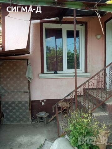 Къща с дворно място в с. Вратарите, обл. Добрич, снимка 4 - Къщи - 54250884