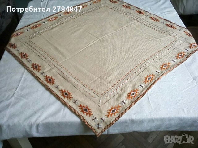 Каре ръчна бродерия, снимка 1