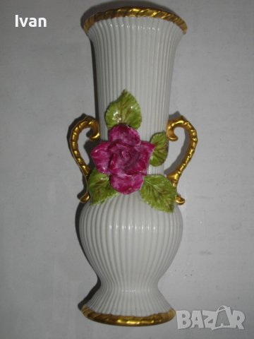 Нова Ваза-Костен Порцелан-Маркирана-18,5 см, снимка 6 - Вази - 39815494