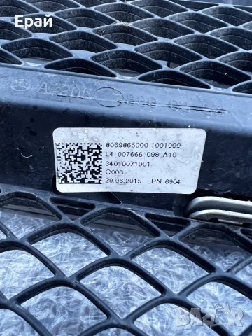 Оригинална решетка за Mercedes Benz W205, снимка 4 - Аксесоари и консумативи - 52937857