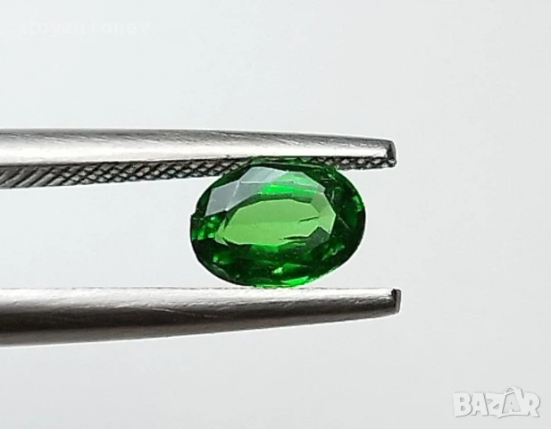 Лъскав Цаворит гранат със свеж зелен цвят 0.53кт.! Нов!, снимка 2 - Други - 50742206