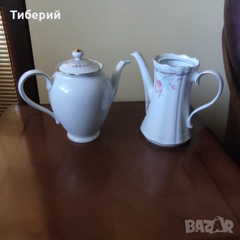 Порцеланов чайник