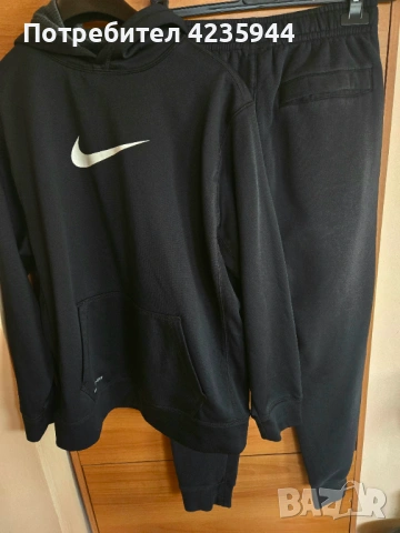 Nike оригинален екип, снимка 2 - Спортни дрехи, екипи - 53937881