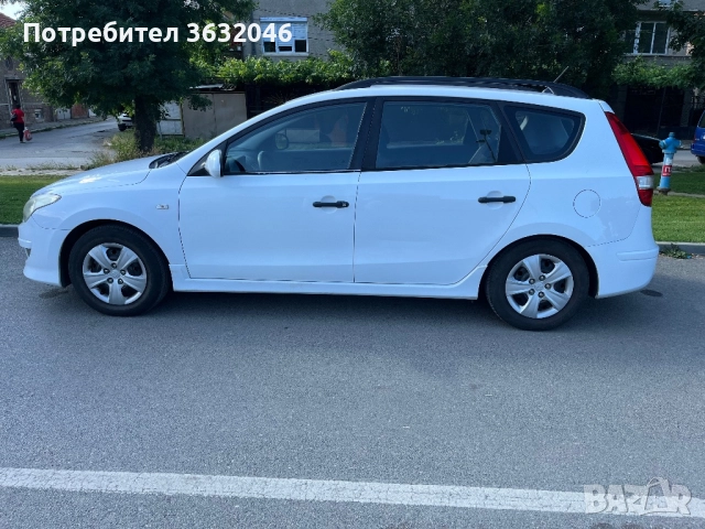 Hyundai i30 cw, снимка 4 - Автомобили и джипове - 52273880