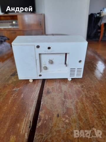 Настолен часовник,будилник СЛАВА,SLAVA #11, снимка 3 - Антикварни и старинни предмети - 52930495