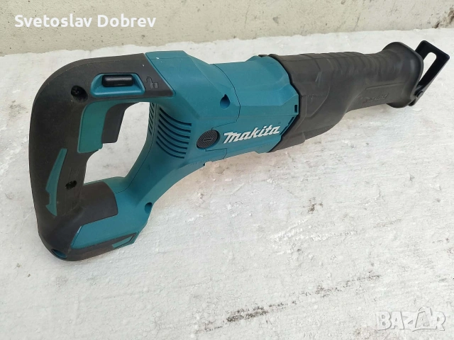 професионален акумулаторен саблен трион makita djr 156 18v, снимка 6 - Други инструменти - 53978112