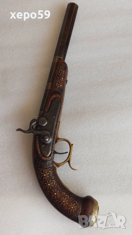 Капсулен пищов в отлично състояние-гравирана цев и златни набивки ,револвер, ятаган,сабя,щик, снимка 11 - Антикварни и старинни предмети - 52217537
