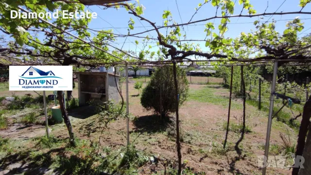 Едноетажна къща в село Средец обл. Стара Загора, снимка 9 - Къщи - 49449009